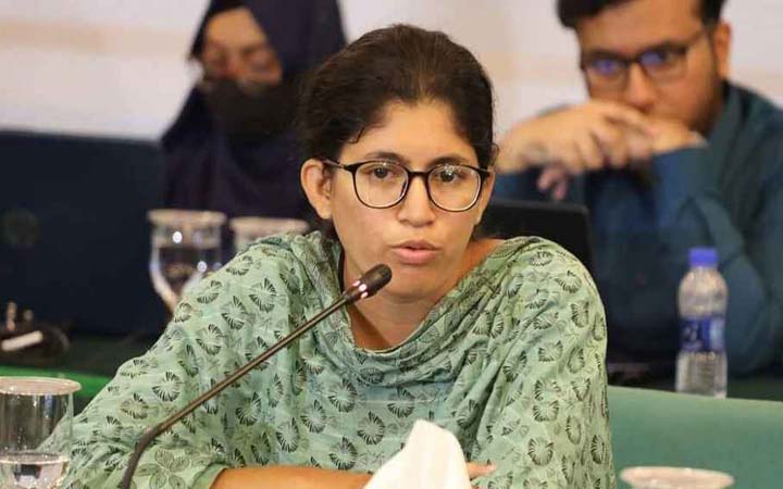 এক মাস পর জুলাইযোদ্ধা সার্টিফিকেট দিব, পার পিস ৫০ টাকা: উমামা ফাতেমা